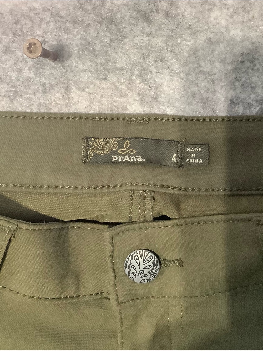 Prana Olive Green Cargo Pants - Picture 3 of 7